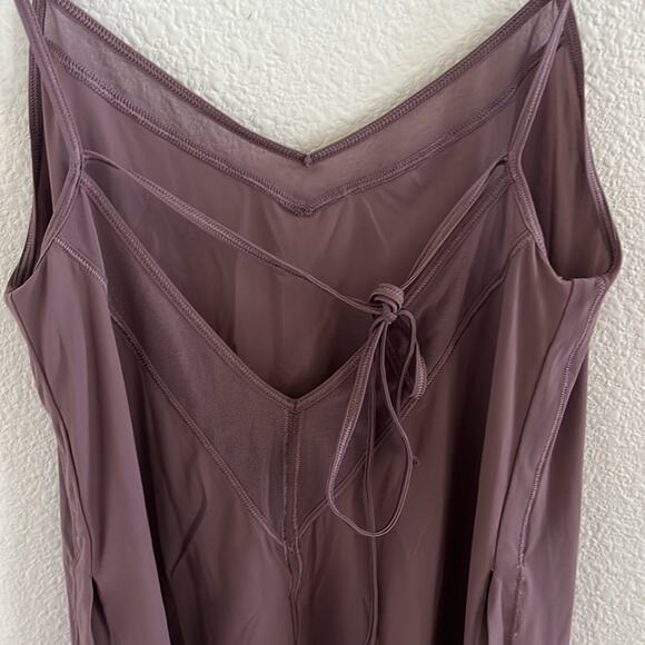 Lululemon Final Count Tank Lightweight Tie Back 4 - Picture 5 of 5